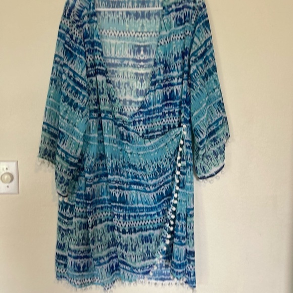 Venus XL Blue and White Coastal wrap/kimono cover-up with pom details - Picture 1 of 11